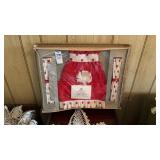 8 Pc Hostess Set