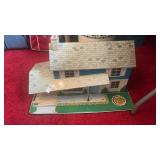 Vintage Marx tin litho dollhouse