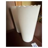 Set of 2 Vases