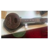 1920-1930s Vintage 'Camp Uke' w original case