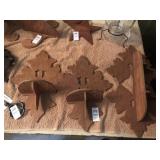 Set of 3 Wooden Leaf Shelves