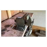 Wilton Bench Vise BRING TOOLS TO REMOVE