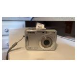 SONY CYBER-SHOT DSC-S650 7.2MP DIGITAL CAMERA