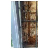 2 Garden Hooks