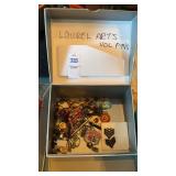 Lot of miscellaneous pins and buttons