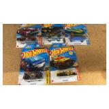 5 Hot wheels cars ï¿½ NIP