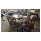 Wooden Dining Room Table W 6 Chairs and Leaf