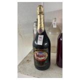 2001 Budweiser Commemorative Winter 1-Quart glass