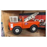Vintage Mighty Tonka 24hr Service Wrecker Truck