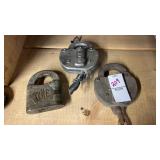 3 vintage heavy duty padlocks including Yale and