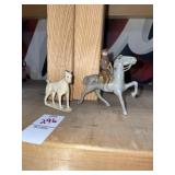 2 figurines - 1 metal