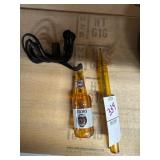 Strohï¿½s Draft Light Pen Lanyard