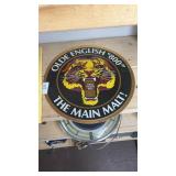 Vintage Olde English 800 "The Main Malt" round