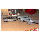 Amtrak HO Scale Train Set