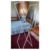 Portable Hanging clothes rack about 5
