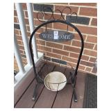 Metal welcome plant stand