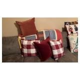 Throw Pillows and Quilt