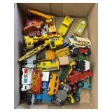 Tray lot of assorted vintage die cast cars