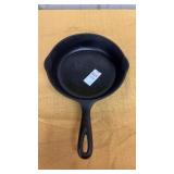 Vintage Wagner Ware Cast Iron Skillet 1055A