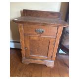 Antique oak wash standï¿½ Fancy