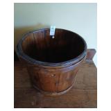 Antique keeler with handle holes