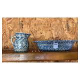 Roseville Dish and Creamer Pitcher