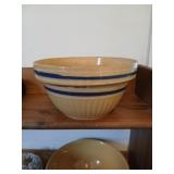 Antique 9-1/2 ' pottery bowl