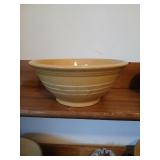 Antique 9-1/2 ' pottery bowl