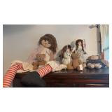 Lot of Dolls and Teddy Bears