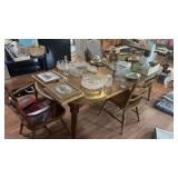 Wooden Dining Room Table W 4 Chairs