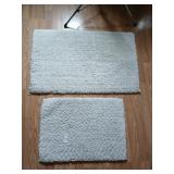 2 matching rugs 17'x24' and 21'x34'