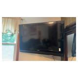 Seiki Flat Screen TV W Remote and Manual