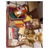 Lot of vintage decor and other items