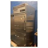 Victory commercial Reach In Refrigerator