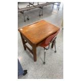 Childï¿½s wooden desk and chair