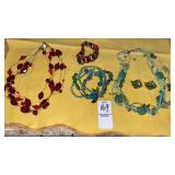 Multi-strand necklace sets red & green