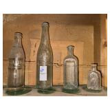 Lot of vintage glass bottles - Expectorant, Vet
