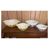 4 Vtg PYREX Gooseberry Yellow, Black & White