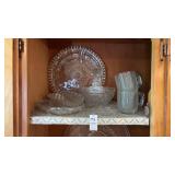 Assortment of vintage clear glass pieces - mugs,