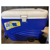 Igloo polar roller cooler
