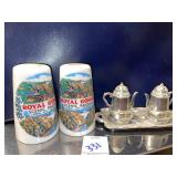 Vintage souvenir salt & pepper shakers