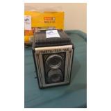 Vintage Spartus Full-vue twin lens reflex camera