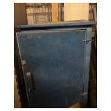 Metal cabinet