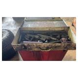 Vintage metal heavy duty tool box with hydraulic