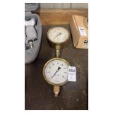 Lot of Pressure Gauges