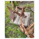 Single bottom plow
