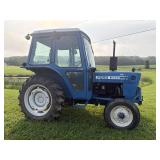 Ford model 2600 diesel tractor with cab 909 hrs