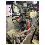 DeVilbiss industrial proportioning machine