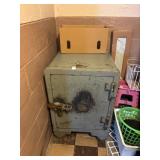 Antique Safe HEAVY BRING HELP