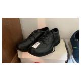 Propï¿½t Walking Shoes Size 9